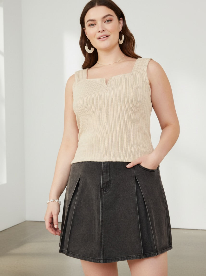 Notch Detail Rib Knit Fitted Tank