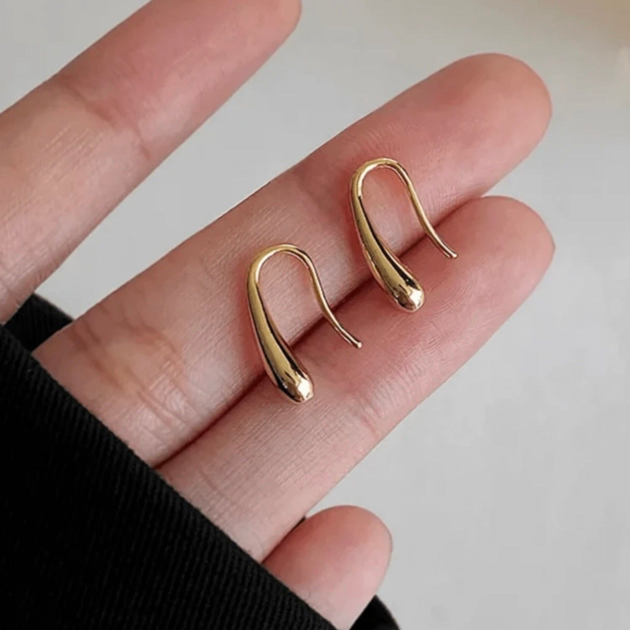 Simple Teardrop Earring