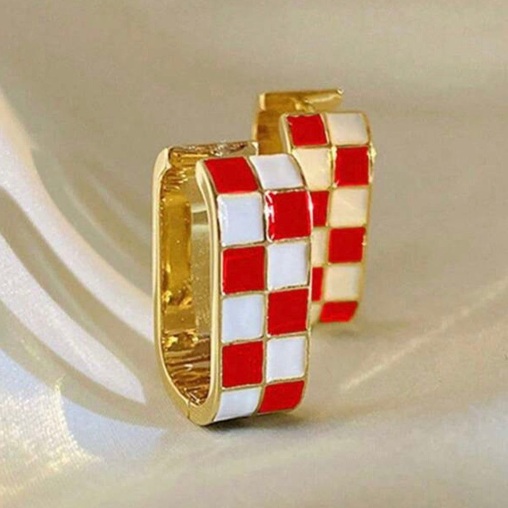 Checkered Hoops