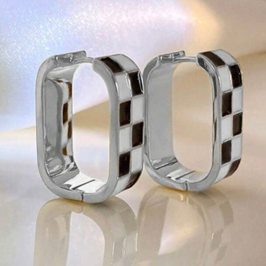 Checkered Hoops