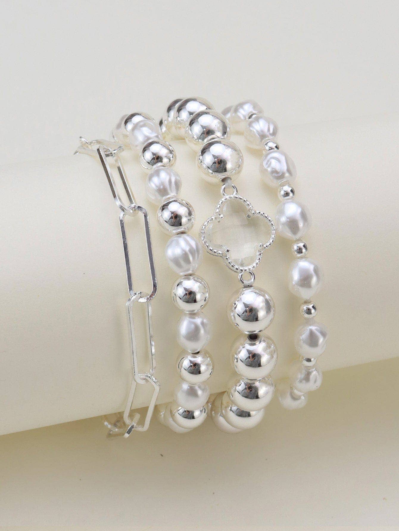 Multi Clover Beaded Bracelet Set