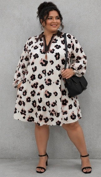 Leopard Dress with Contrast Collar
