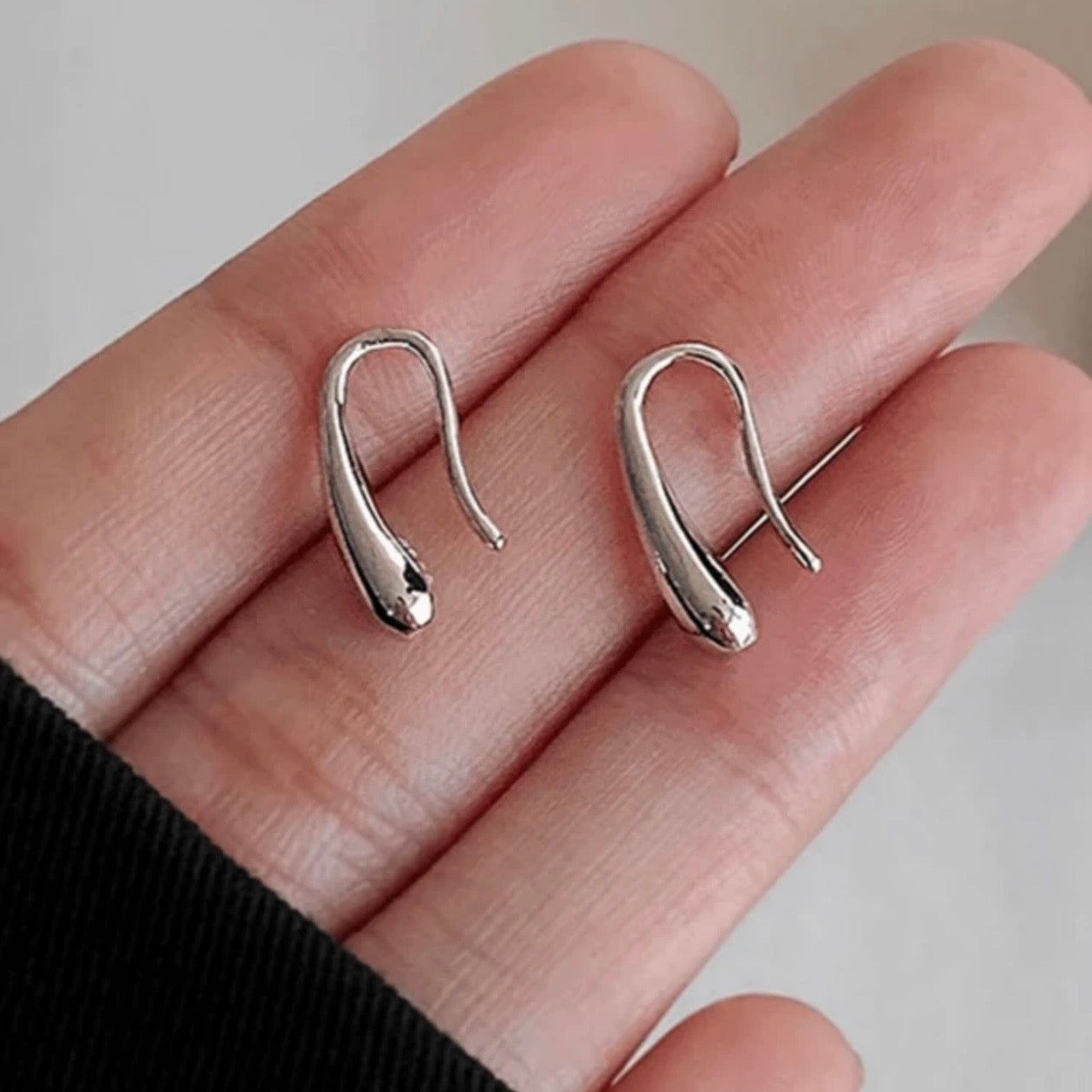 Simple Teardrop Earring
