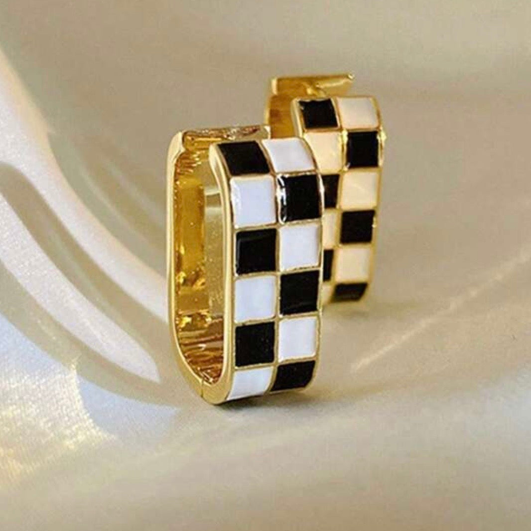 Checkered Hoops