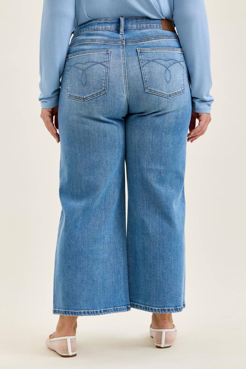 Claudia Ankle Wide Jeans
